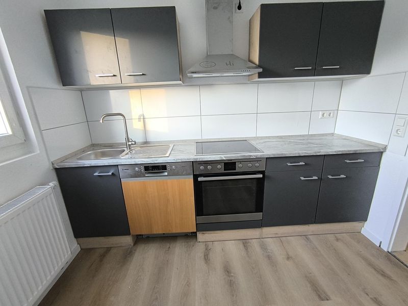 Moderne 3 Zimmer Wohnung, frisch saniert und ruhig gelegen!